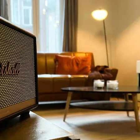 The Jade Elegant With Balcony *