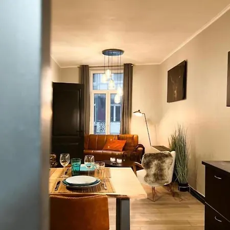 The Jade Elegant With Balcony Апартаменты *