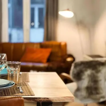 Apartment The Jade Elegant With Balcony *