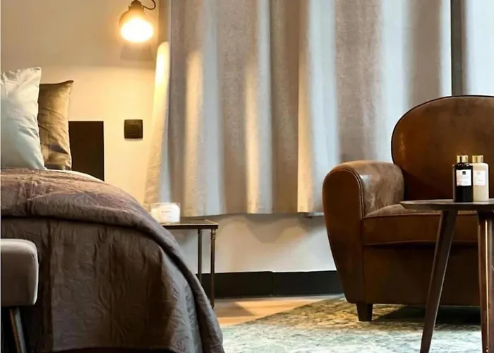 The Jade Elegant With Balcony 아파트 스파